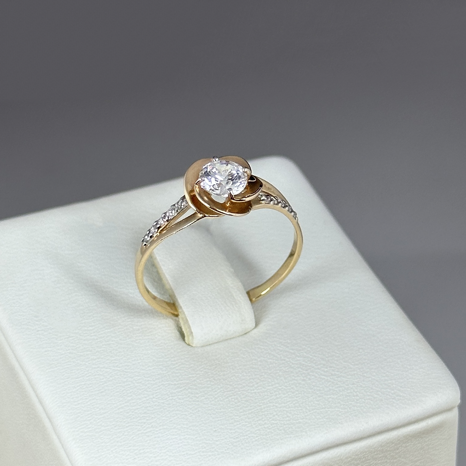 Кольцо к1324578