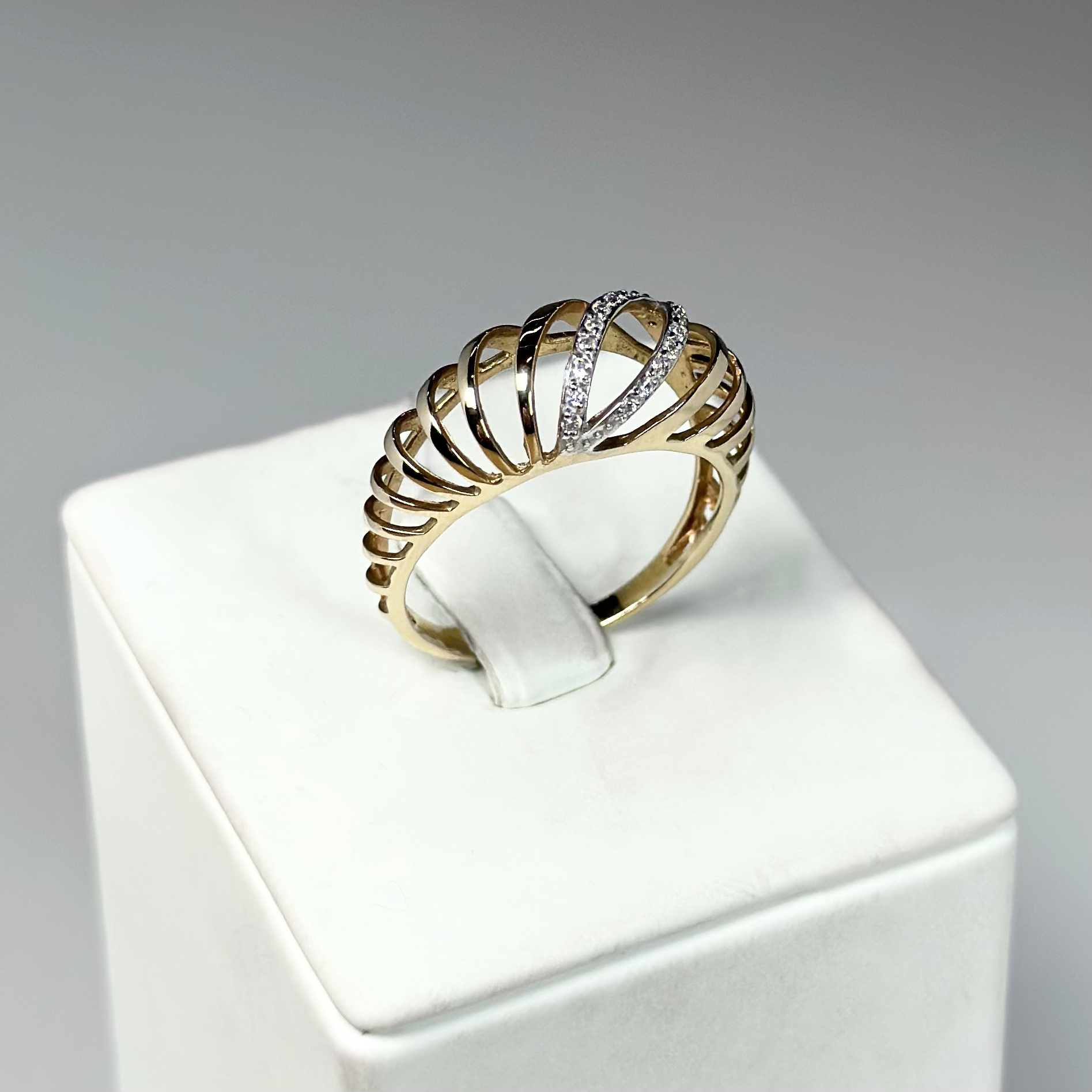 Кольцо Т142014568