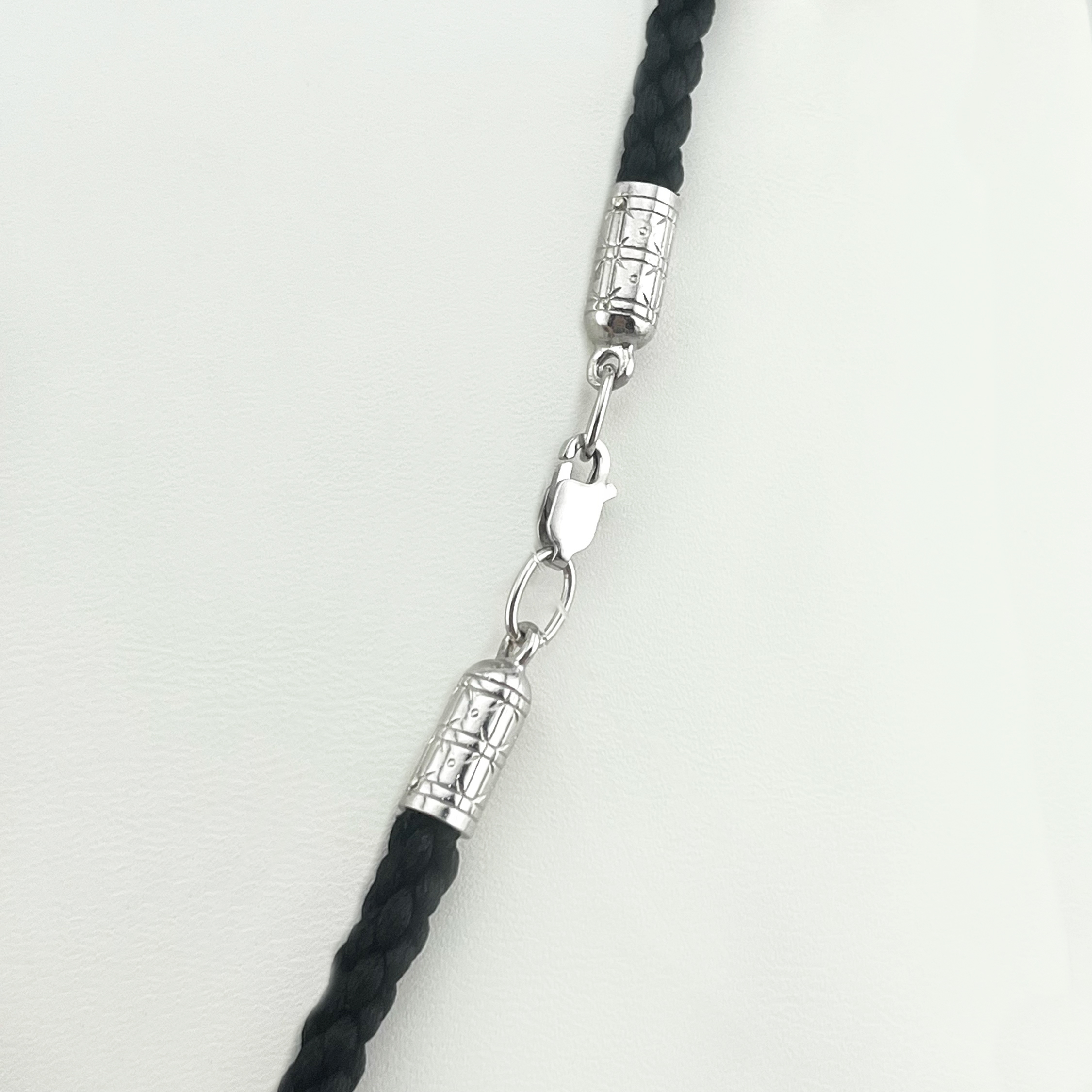 Колье Гайтан 04 черный